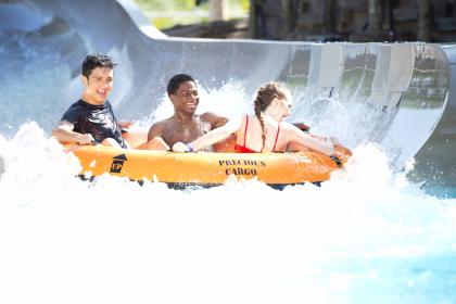 Disney&#039;s Typhoon Lagoon Water Park 