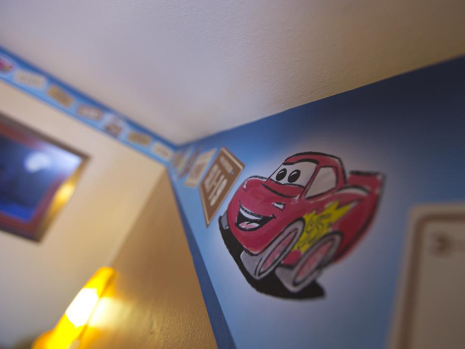 Cars Standard Room | themeparkbeds.com